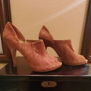 Guess by Marciano Brown Suede Peeptoe Heel Size 7M